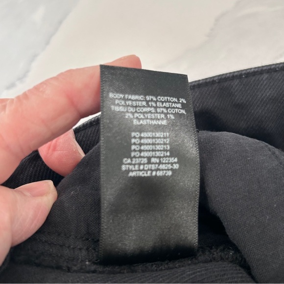 Wilfred Aritzia Modern High Rise Cargo Pant - Picture 15 of 16